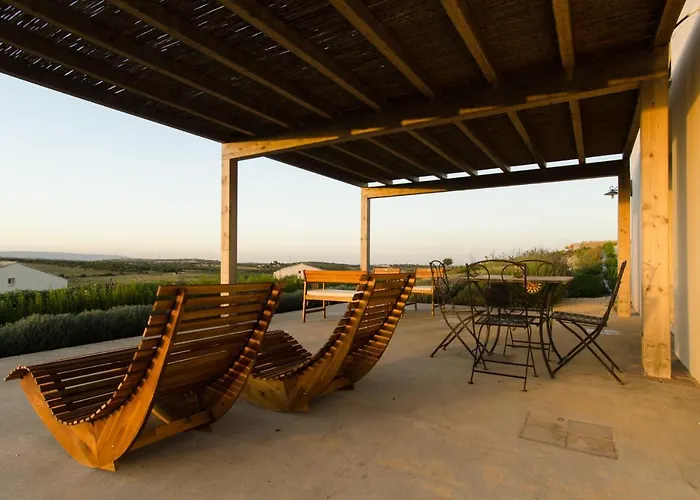 Kapuhala Sicily Resort 3*