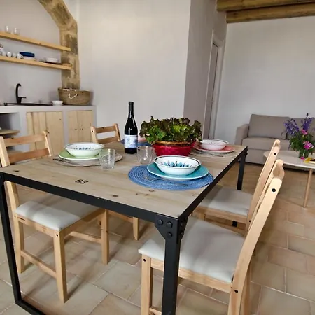 Kapuhala Sicily Resort 3*